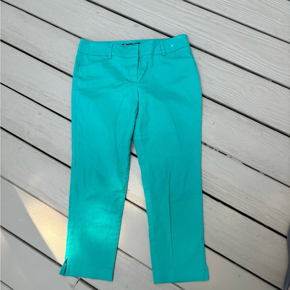 NEW YORK & COMPANY/7TH AVENE Turquoise Cropped Low-Rise Pants, Size: 4